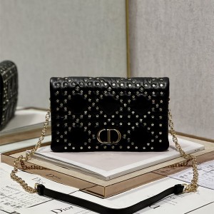 디올 DIOR 카로크로스백 24CM