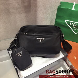 프라다 리나일론 삼각 로고 크로스 백  2VH048