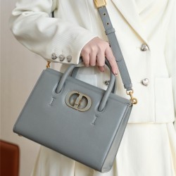 디올 DIOR 30 몽테인 생토로네 토트백