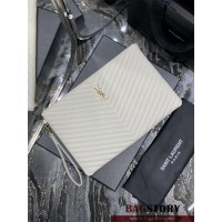 입생로랑 YSL 생로랑 모노그램 클러치 440222 36CM