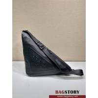 프라다 트라이앵글 캔버스 크로스백 2VY007