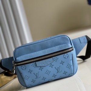 루이비통 Louis Vuitton 아웃도어 범백  M30245