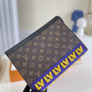 루이비통 Louis Vuitton 포쉐트 보야주 클러치백   M80792