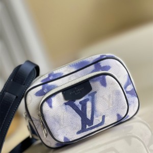 루이비통 Louis Vuitton 아웃도어 파우치 클러치  M45763