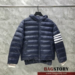 톰브라운 THOM BROWNE 패딩