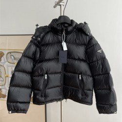 프라다 PRADA 패딩