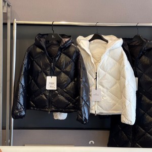 몽클레어 MONCLER 패딩