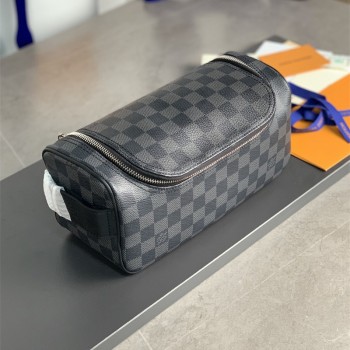 루이비통 Louis Vuitton 토일렛 토일레트리 파우치  N47625