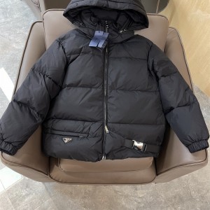 프라다 PRADA 패딩