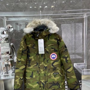 캐나다구스 CANADA GOOSE 패딩