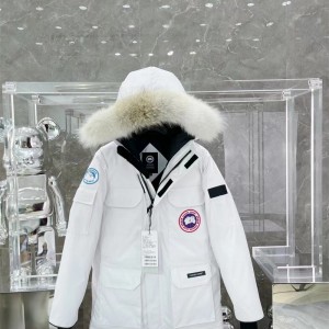 캐나다구스 CANADA GOOSE 패딩
