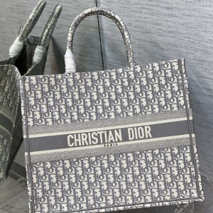 디올 DIOR 북토트백42CM