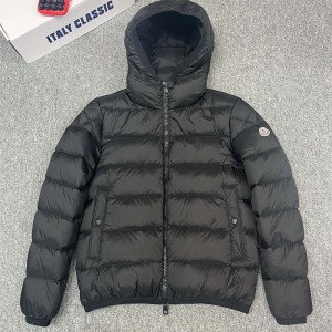 몽클레어 MONCLER 패딩