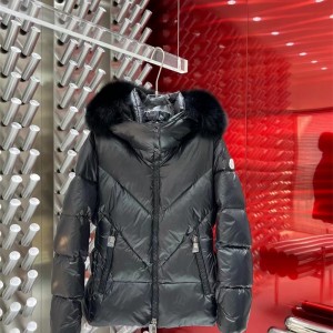 몽클레어 MONCLER 패딩