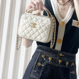 샤넬 CHANEL 코스메틱 케이스 미디움