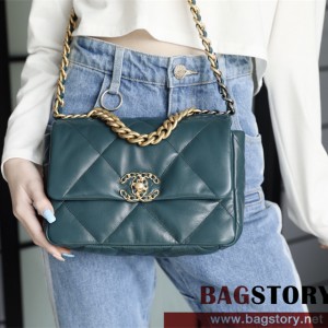 샤넬 CHANEL 19플랩백 26cm 스몰 숄더백 AS1162 B02875