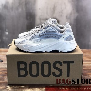 아디다스 ADIDAS 이지부스트700 스니커즈 운동화 신발