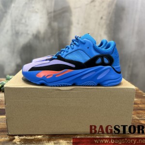 아디다스 ADIDAS 이지부스트700 스니커즈 운동화 신발