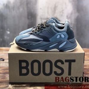 아디다스 ADIDAS 이지부스트700 스니커즈 운동화 신발