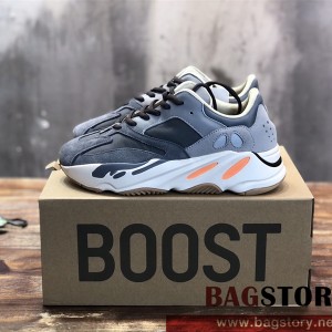 아디다스 ADIDAS 이지부스트700 스니커즈 운동화 신발