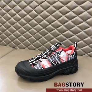 버버리 BURBERRY 스니커즈 운동화 신발