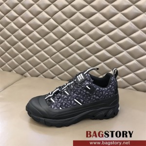 버버리 BURBERRY 스니커즈 운동화 신발