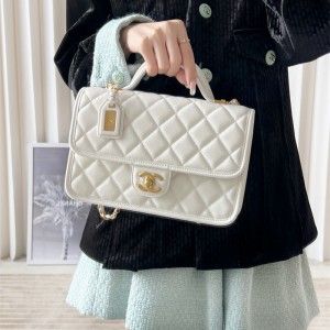 샤넬 CHANEL  탑핸들 플랩백