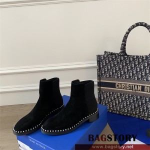 스튜어트 와이츠먼 SW 부츠 워커