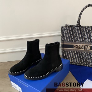 스튜어트 와이츠먼 SW 부츠 워커