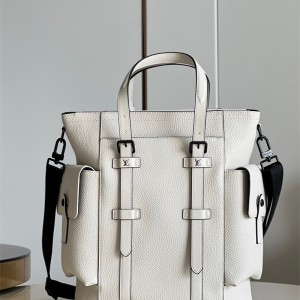 루이비통 Louis Vuitton 크리스토퍼 토트백 M58479
