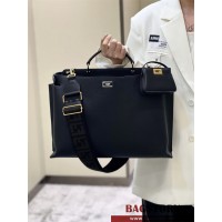 펜디 FENDI 피카부백 