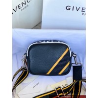 지방시 GIVENCHY 크로스백 