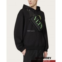 발렌티노 Valentino 범백 벨트백 