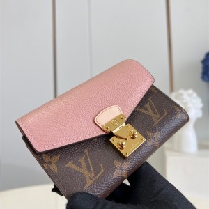 루이비통 Louis Vuitton 반지갑 M67478
