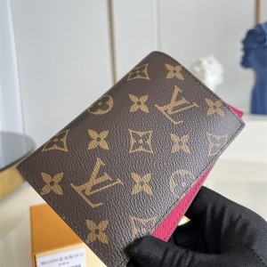 루이비통 Louis Vuitton 여권지갑 M62089