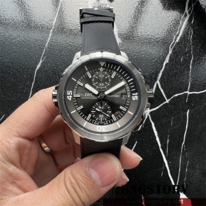 샤프하우젠 IWC