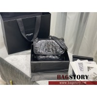 입생로랑 YSL 633151 22CM 니키 크링클 레더 숄더백