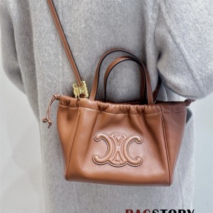 셀린느 CELINE 퀴르 트리오페 드로스트링 카바스 토트백 199978