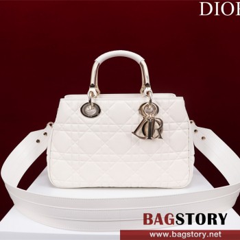 디올 DIOR 신상 레이디95.22  토트백 미디움  31cm