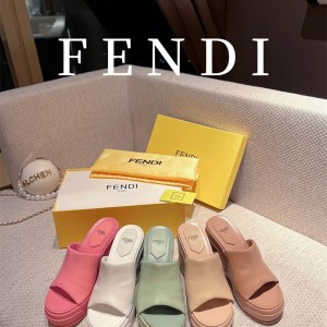 펜디 FENDI 힐 샌들 슬리퍼