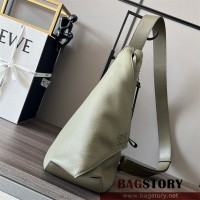 로에베 LOEWE 범백