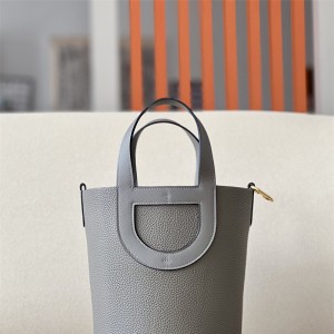 에르메스 HERMES 신상 피코탄백