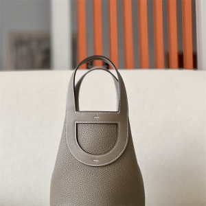 에르메스 HERMES 신상 피코탄백