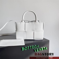 보테가베네타 BV 미니 아르코 토트백 25cm 709337