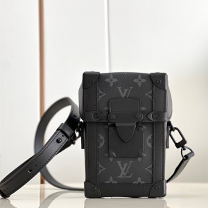 루이비통 Louis Vuitton 버티컬 트렁크 웨어러블 월릿 크로스백 M82070