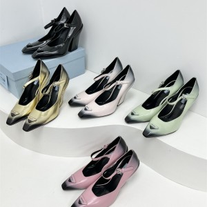 프라다 PRADA 로퍼 구두 슈즈 10cm