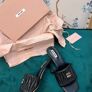 미우미우 MIUMIU 힐 샌들 슬리퍼 5cm