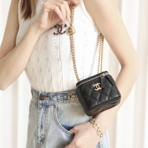 샤넬 CHANEL 베니티백