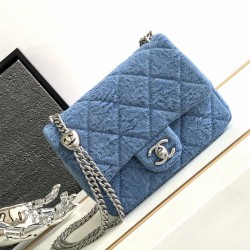 샤넬 CHANEL 핫 신상 23ss 뉴미니 하트볼 캐비어 미니 플랩백 AS3829