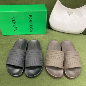 보테가 베네타 BOTTEGA VENETA 남여공용 슬리퍼